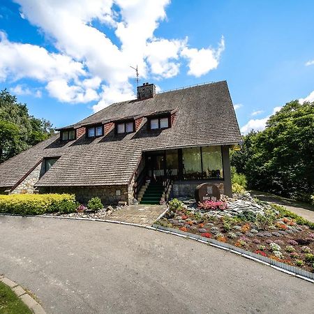 Zameczek Mysliwski Darz Bor Hotel Miłosław Exterior foto